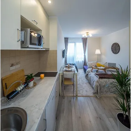 Locanda Klijanu Street Design Studio In City Centre Riga