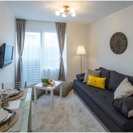 Klijanu Street Design In Centre Han/Misafirhane